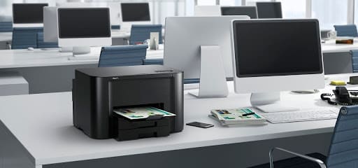 imprimante-laser-au-bureau