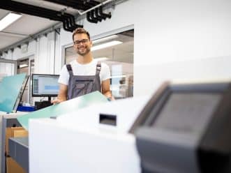 Principaux facteurs à considérer lors du choix d'une imprimerie pour la conception et l'impression de matériel marketing